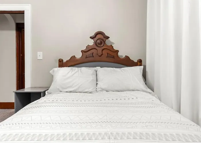 Cheerful 2 Bd With Backyard Дом отдыха Пеория