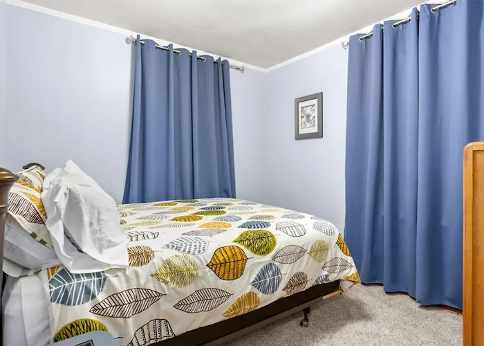 Cheerful 2 Bd With Backyard Дом отдыха Пеория